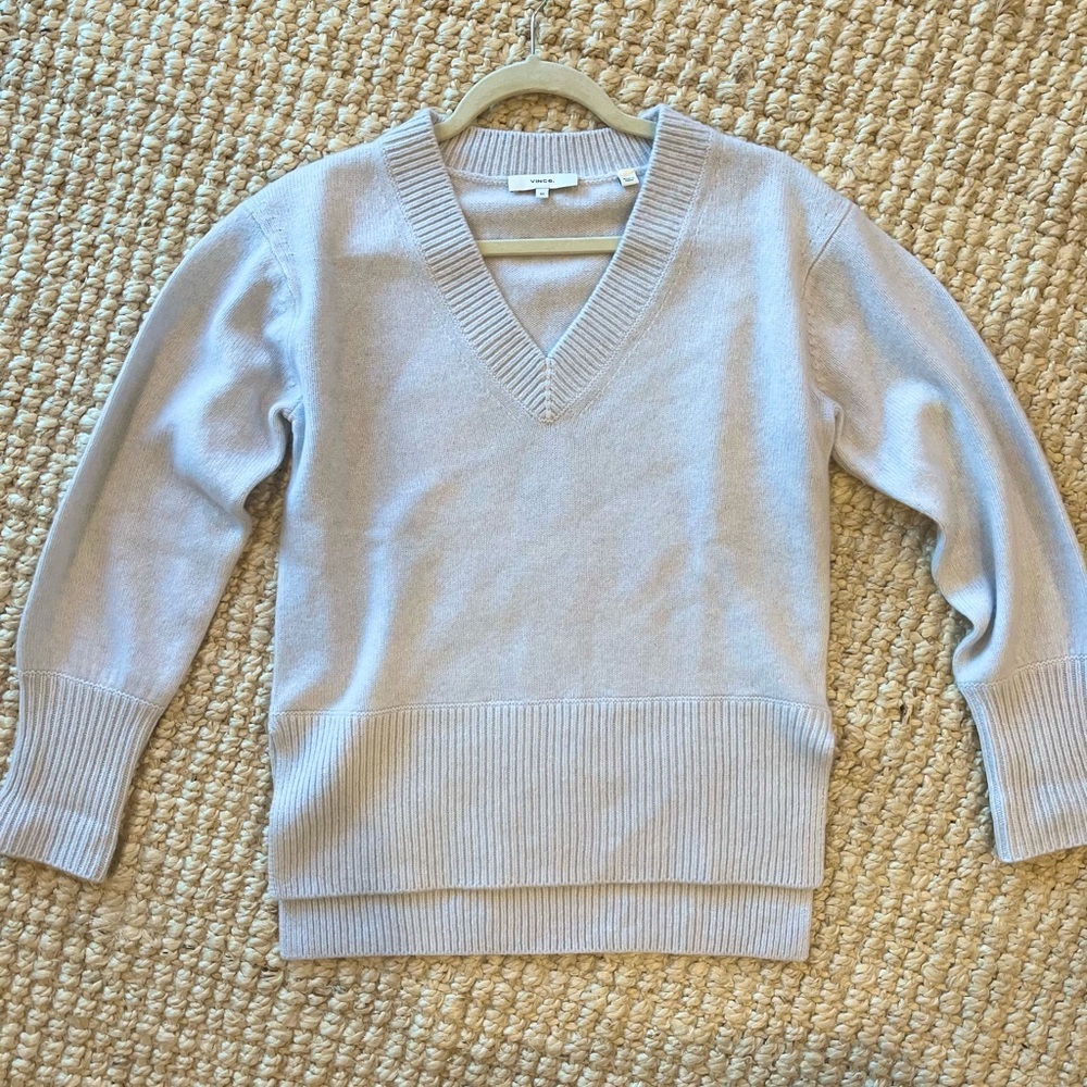 Vince Powder blue sweater